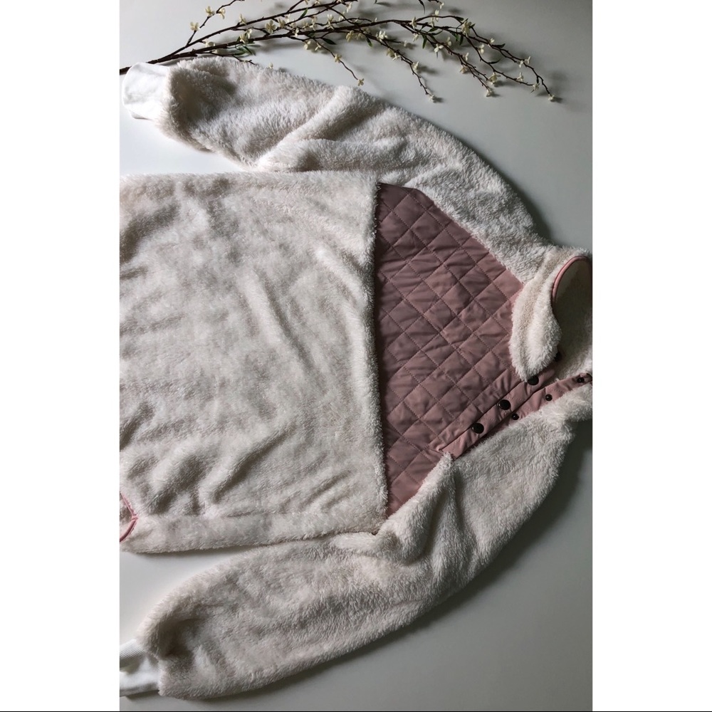 White and pink fuzzy Pullover